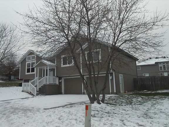 3rd image of 2600 NW Mill Dr