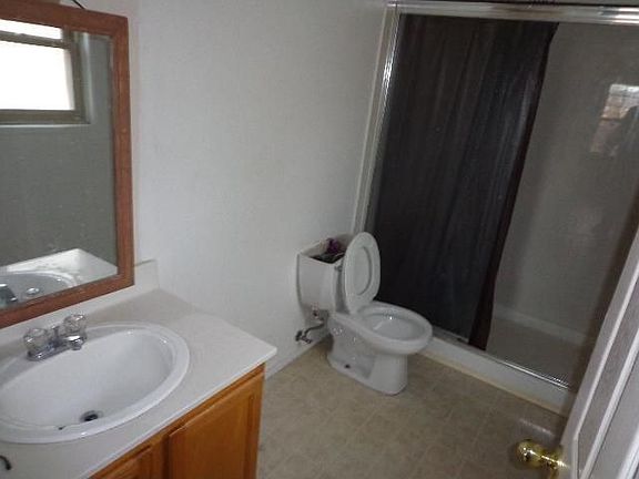 3rd image of 424 Desert Cactus Dr SW