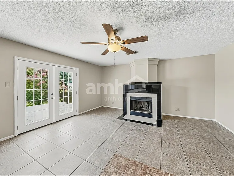 6678 Snow Meadow Dr — Photo 5
