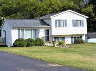 11534 Eaton Rapids Rd, Springport, MI 49284