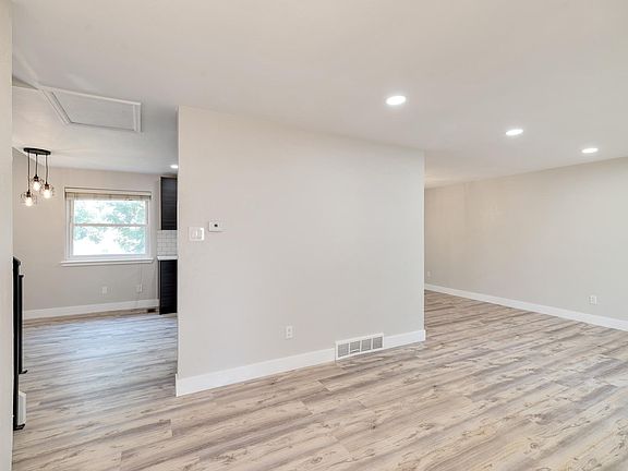 Family room to kitchen