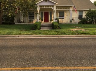 830 3rd St, Clovis, CA 93612
