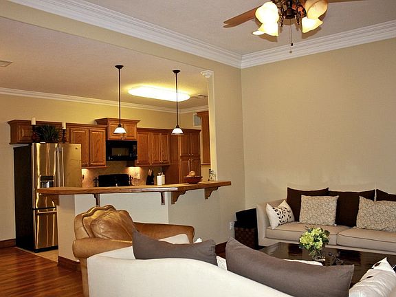 Living/Kitchen