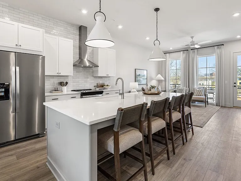 1296 Longreen Ter NW #6 — Photo 6