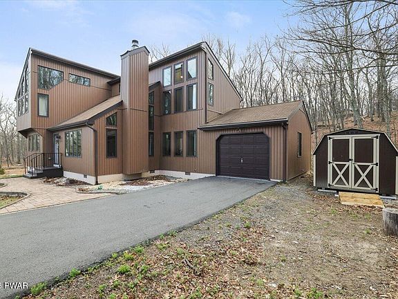 3rd image of 297 Gold Finch Rd