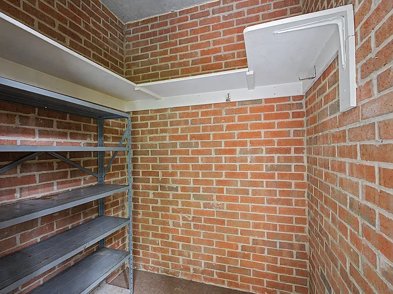 1610 Thunderbird Ln #63 — Photo 37