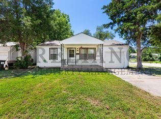 1103 S Waverly Rd, Wichita, KS 67218