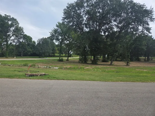 651 Calmwater Ct, Kemp, TX 75143
