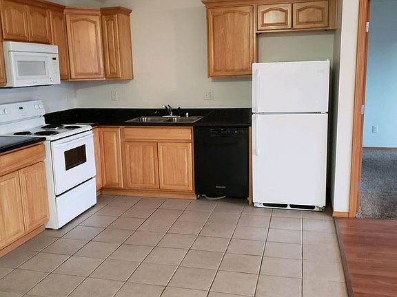 4th image of 1609 E 68th St Unit 3D