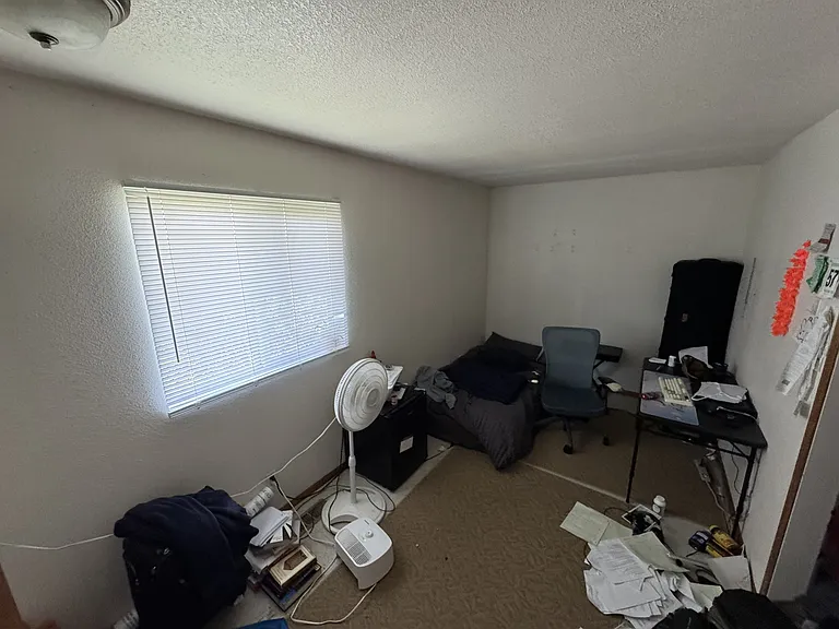 1720 NE Wheatland Dr — Photo 6