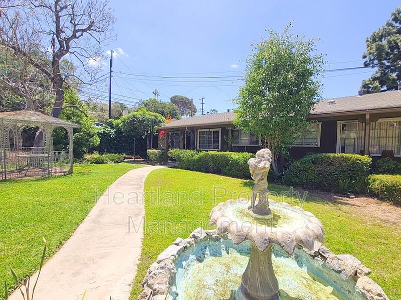 8540 Lemon Ave, La Mesa, CA 91941 Zillow