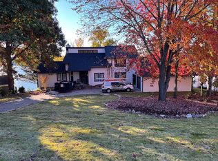 1832 Oak Cove Dr, Soddy Daisy, TN 37379