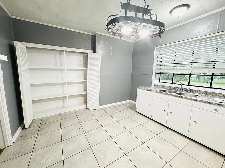 3648 Evangeline St — Photo 25