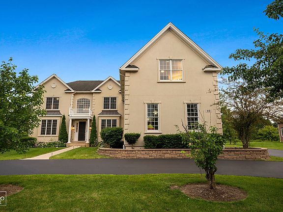 3rd image of 23 Wood Oaks Dr