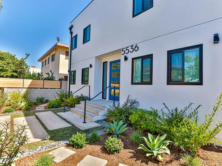 5536 Lexington Ave — Photo 14