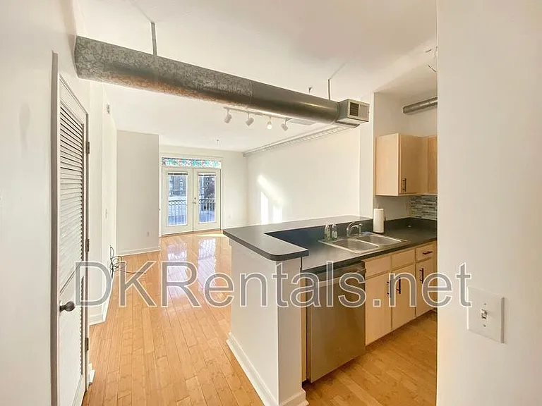 800 Peachtree St NE #1512 — Photo 3
