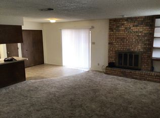 866 Swinging Spear Rd, Roswell, NM 88201