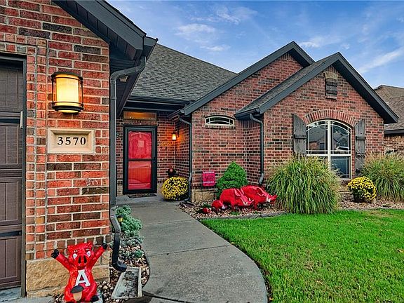 3rd image of 3570 W Lonoke Dr