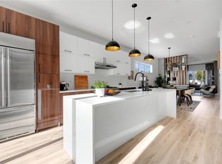 10948 118th St NW, Edmonton, AB T5H 3N9