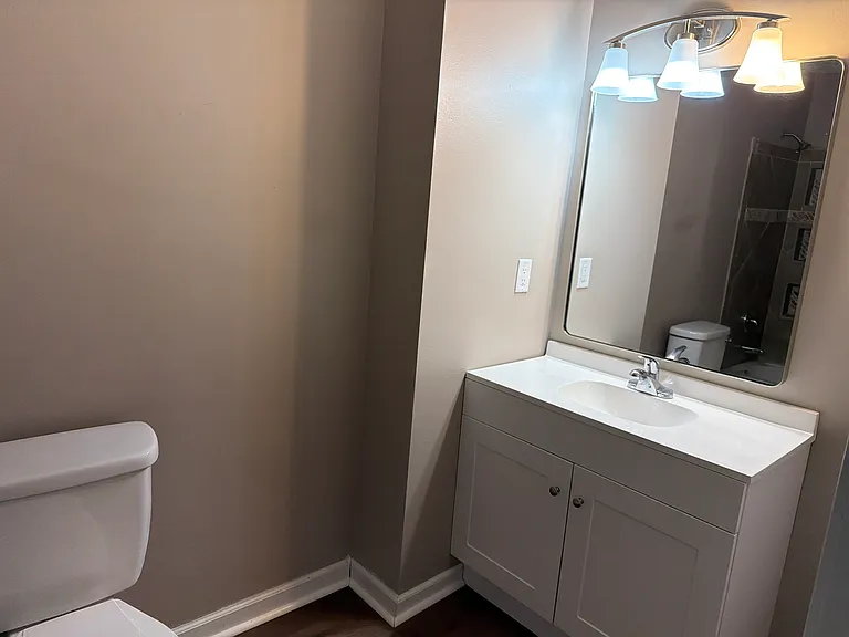 4979 Mercedes Dr — Photo 9