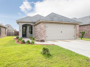 108 Smithville Ct, Youngsville, LA 70592