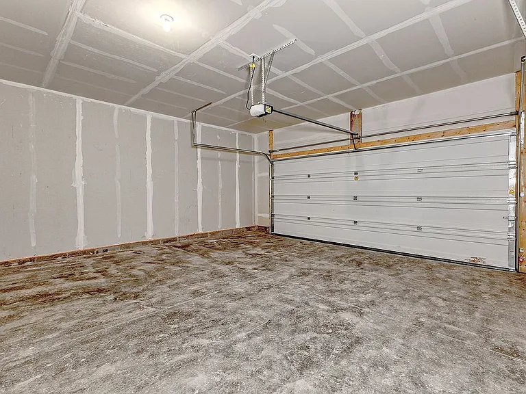 287 Olivia Dr — Photo 18