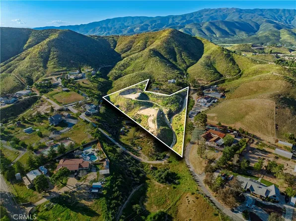 1 Erin Way Lot 14, Santa Clarita, CA 91390