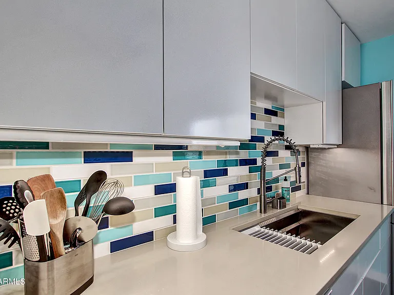 7034 E Wilshire Dr — Photo 11