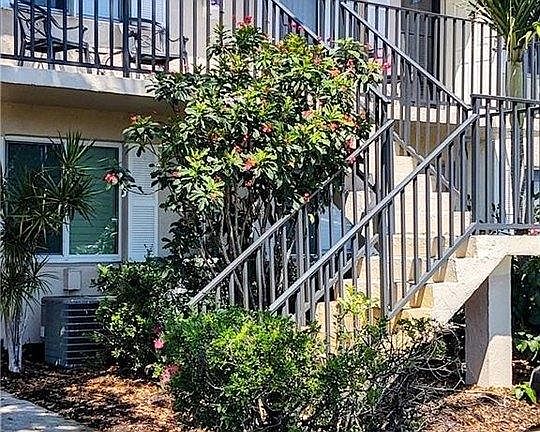 4th image of 118 Palm Dr APT 10