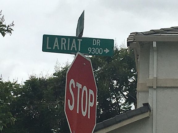 5th image of 9362 Lariat Dr