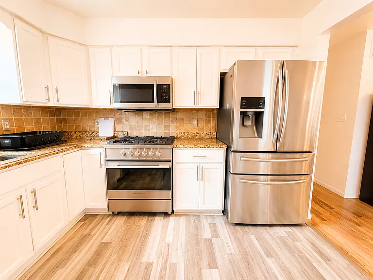 200 Lt Glenn Zamorski Dr — Photo 22