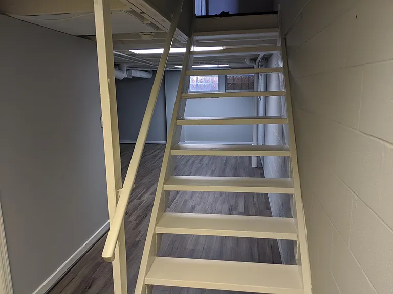 440 Edinburgh Rd — Photo 28