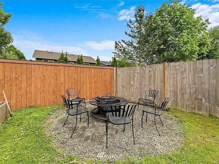 1210 Loves Hill Dr — Photo 31