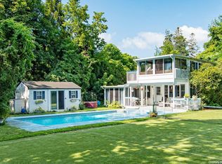 31 Walnut Ave, East Quogue, NY 11942