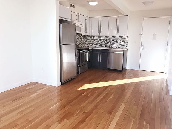 5th image of 5205 Queens Blvd APT 2A