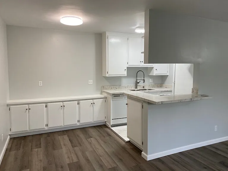 3609 Dunn Dr #4 — Photo 12