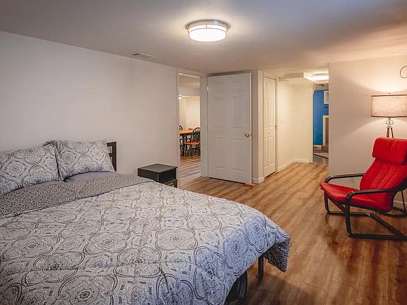 5th image of 5929 Martin Luther King Jr Way S #B