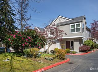 2961 142nd Pl SE APT 10, Bellevue, WA