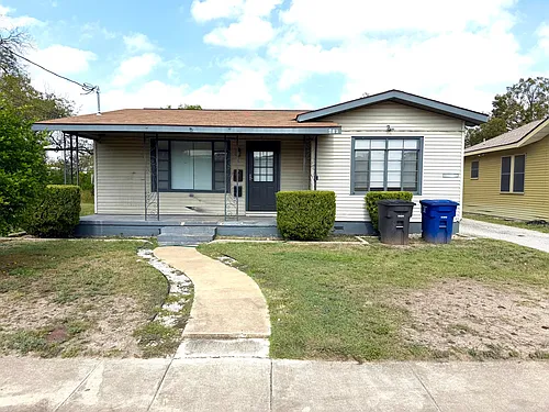319 Harding Pl #2 Photo 1