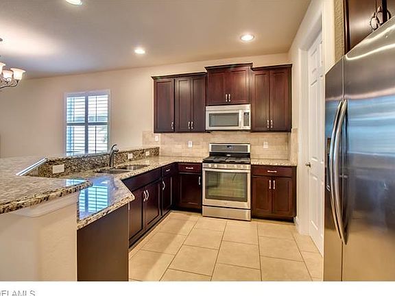 5th image of 19724 Tesoro Way