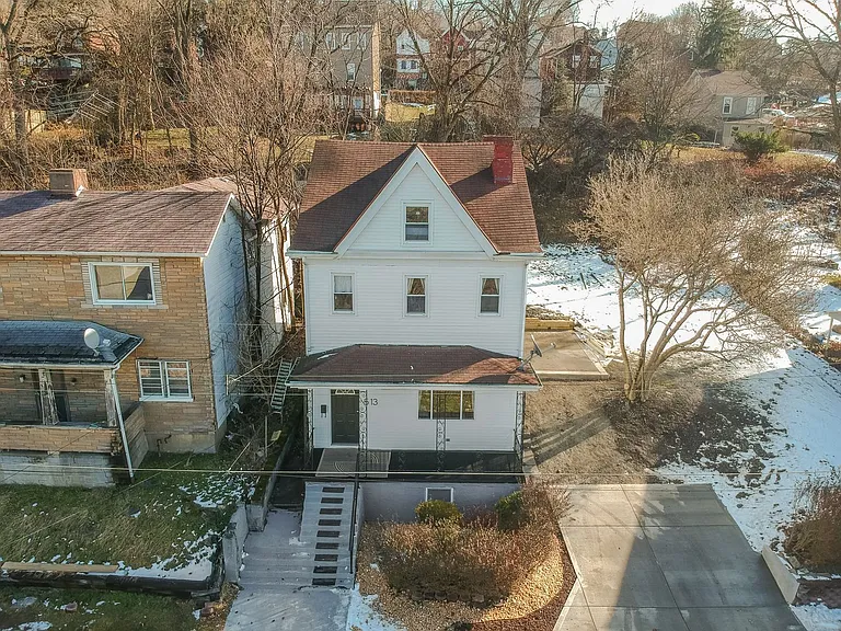 513 Grace St — Photo 2