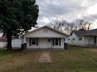 614 E 4th Ave, Bristow, OK 74010