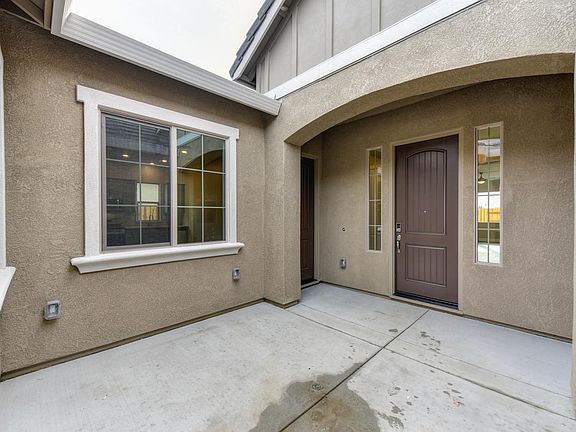 4th image of 2088 Hudson Cove Dr