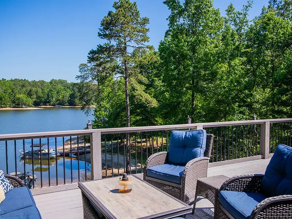 115 Lake View Rd, Prospect Hill, NC 27314