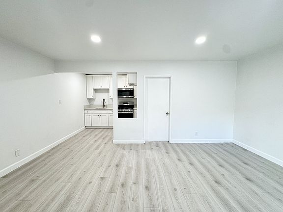 3rd image of 7632 Newlin Ave APT 4