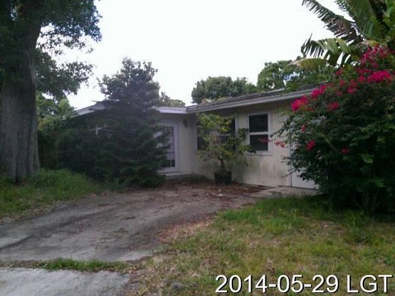 2nd image of 2675 10th Ave