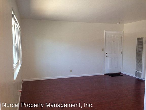5th image of 444 Page St APT 3
