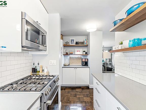 2nd image of 137 E 36th St #3A