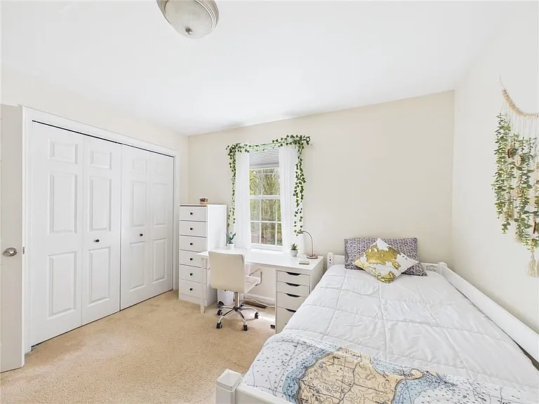 23 Beechwood Hollow St — Photo 34