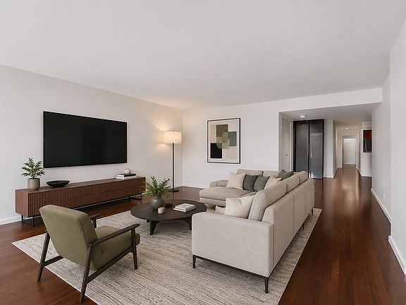 4th image of 40 E 9th St APT 1416